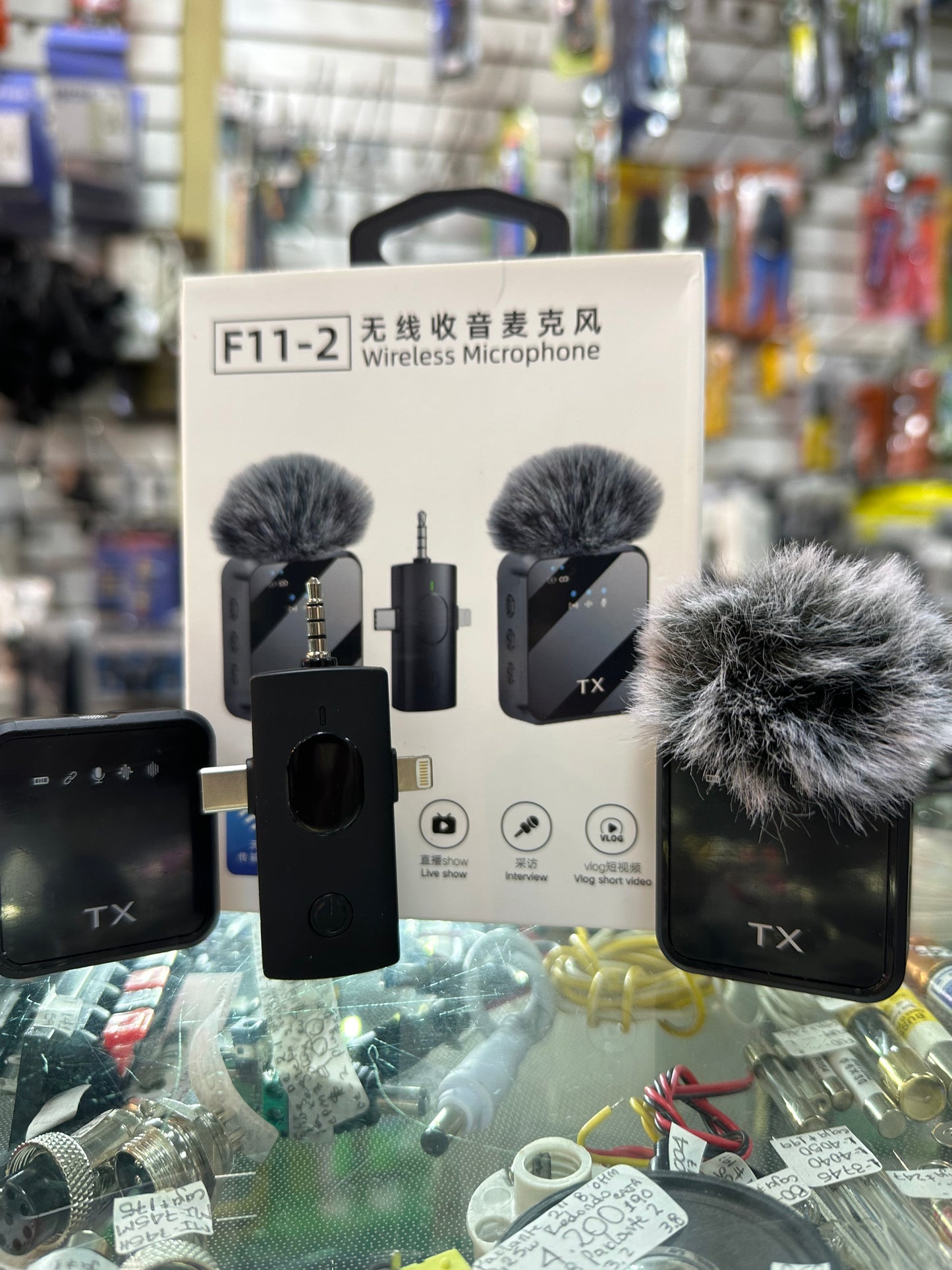 Micrófono Inalámbrico de Solapa Profesional F11-2