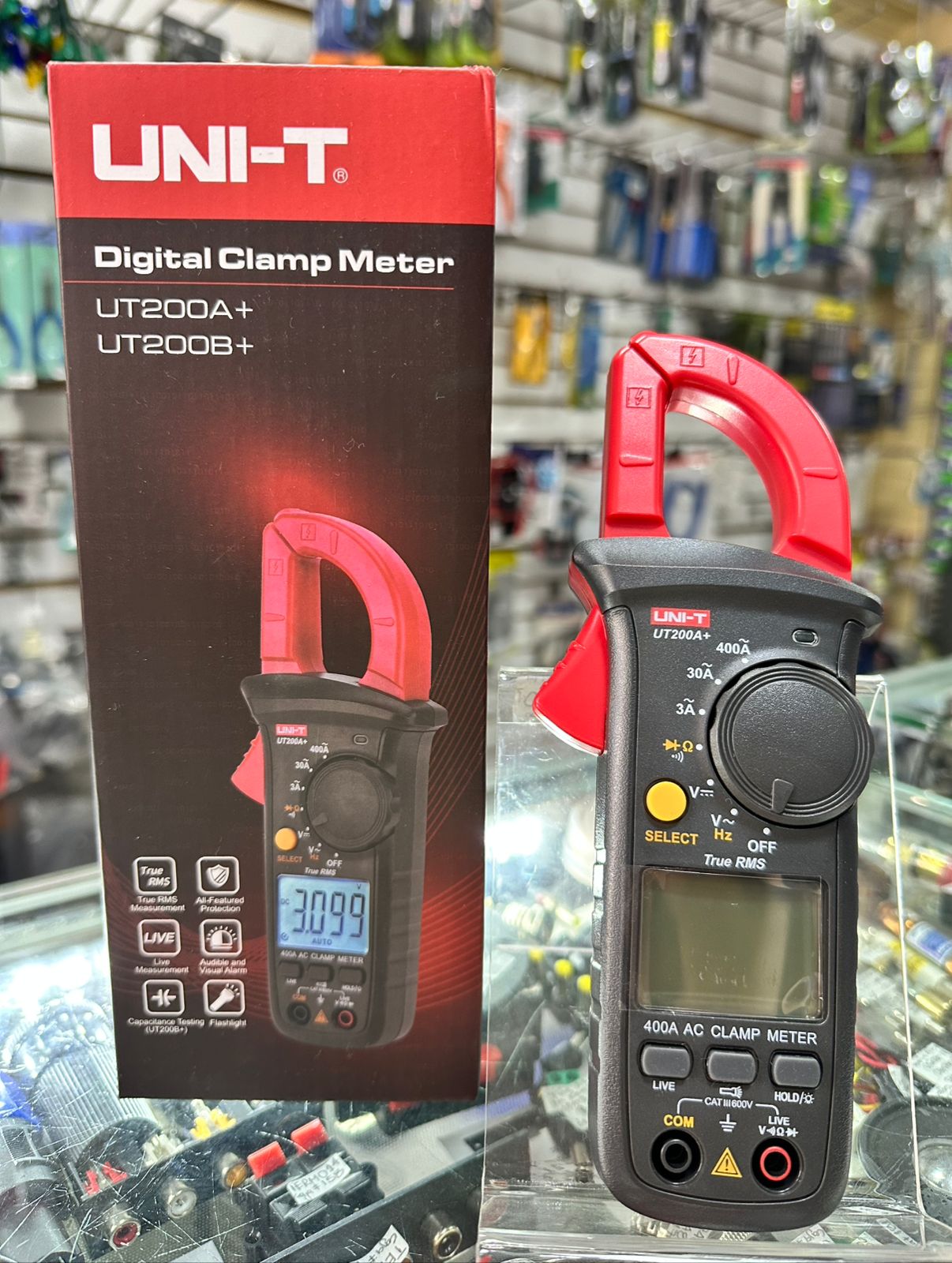 Pinza voltiamperimétrica digital uni-t UT200A+ con True RMS