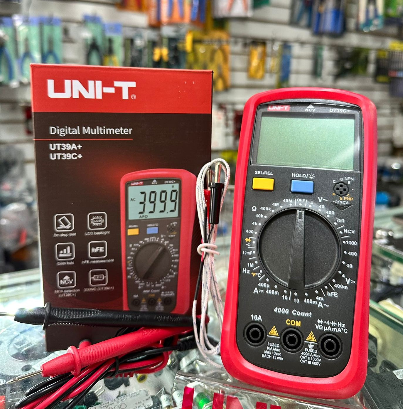 Multímetro Digital Multiuso UNI-T UT39C+