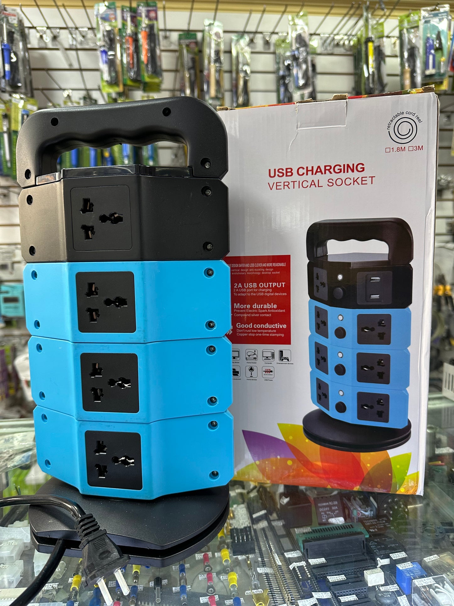 Torre multitoma vertical con puertos USB